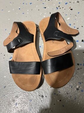 Soda Black and Tan Kids Leather Sandals